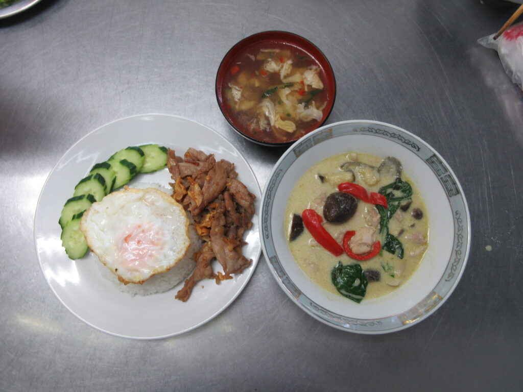 『タイ料理教室』を開催しました